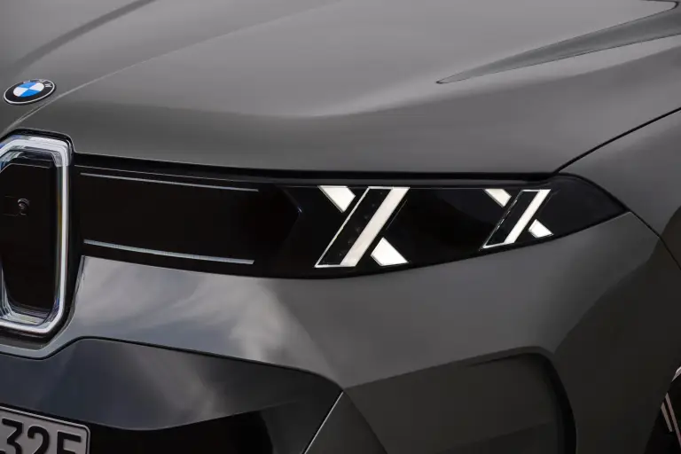 BMW X5 2027 - Foto ufficiali - 11