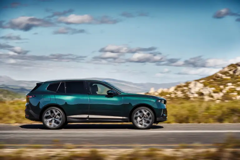 BMW X5 2027 - Foto ufficiali - 21