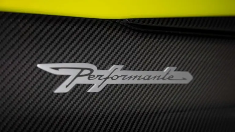 Lamborghini Urus SE Performante - 16