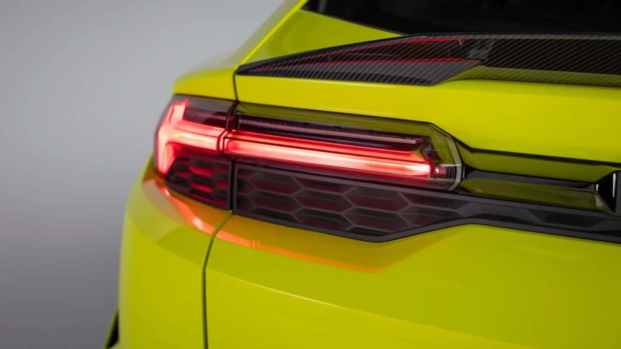 Lamborghini Urus SE Performante - 31