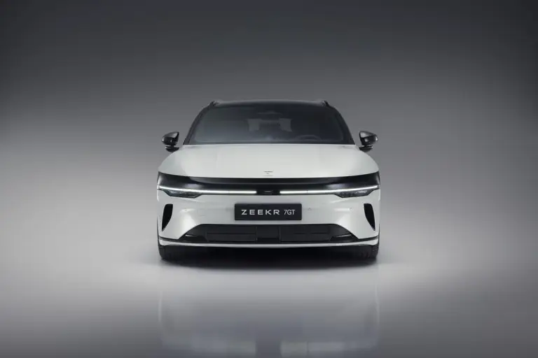 Zeekr 7GT - 16