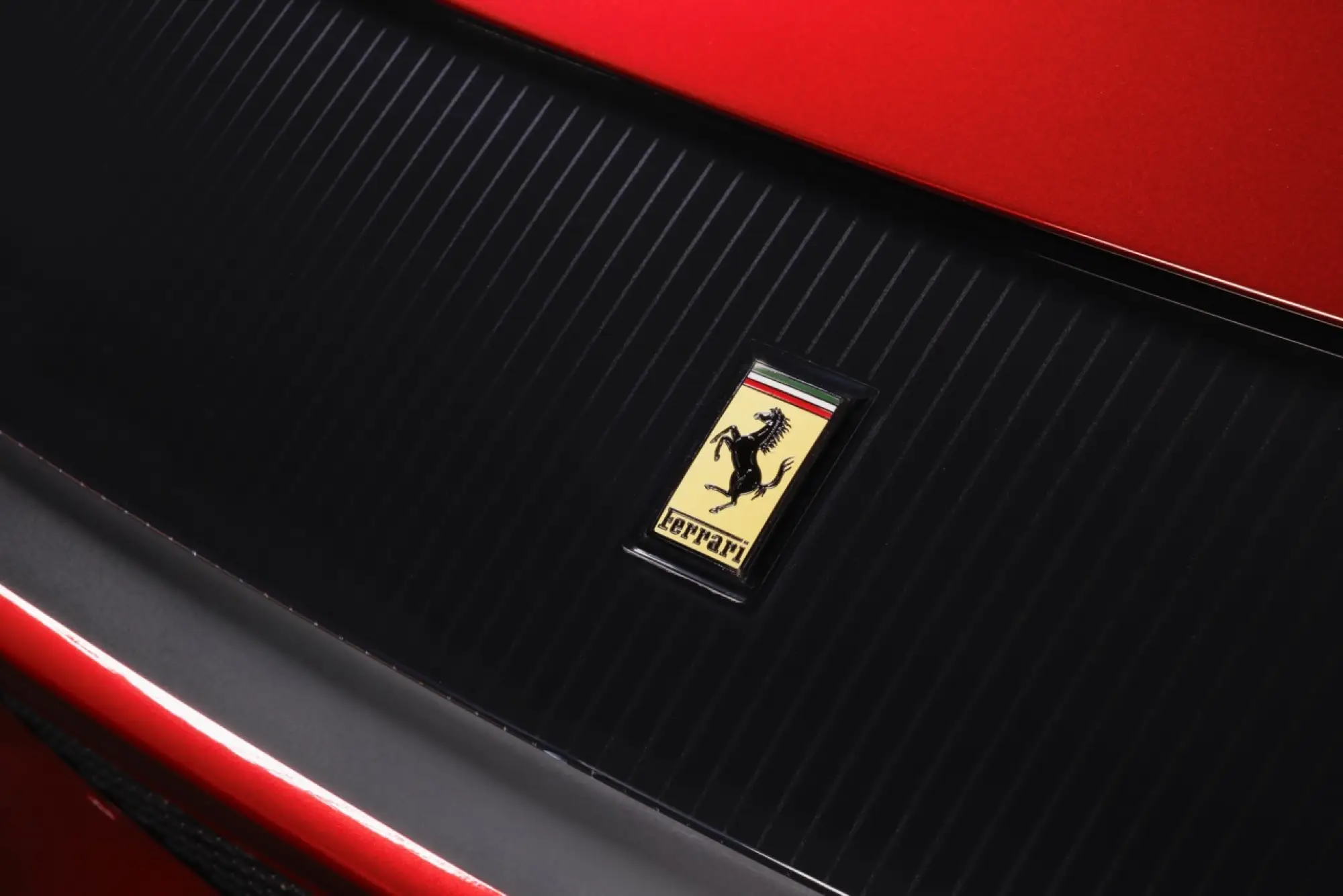 Ferrari 12Cilindri Manuale - Foto Maranello - 10