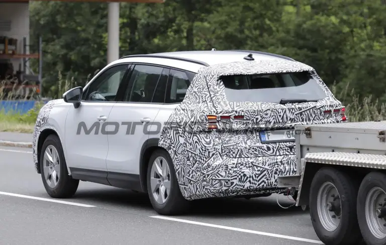 Skoda Kodiaq 2027 - Foto spia 07-07-2026 - 8