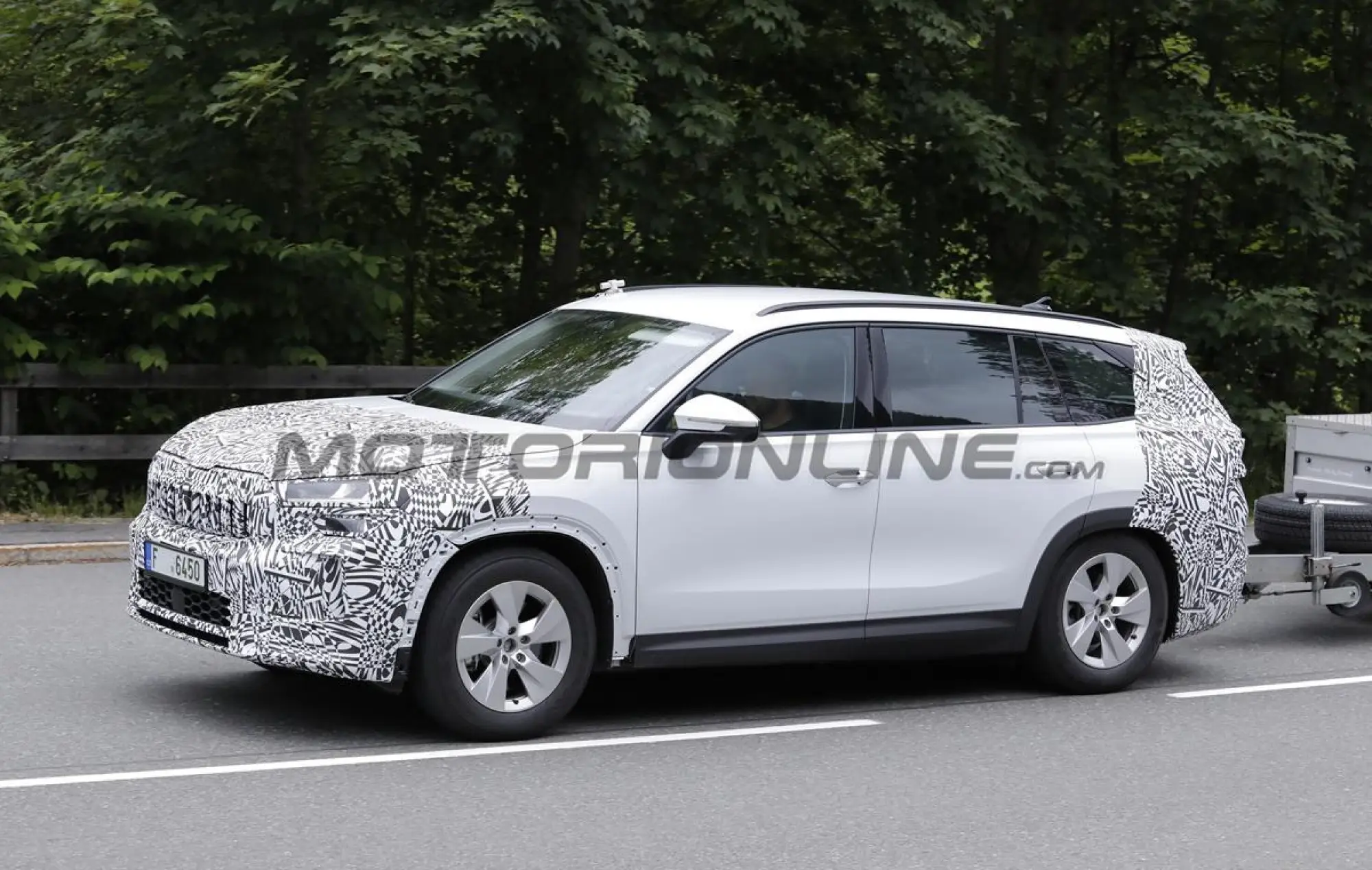 Skoda Kodiaq 2027 - Foto spia 07-07-2026 - 6