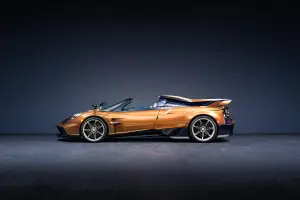 Pagani Huayra 70 Derecho