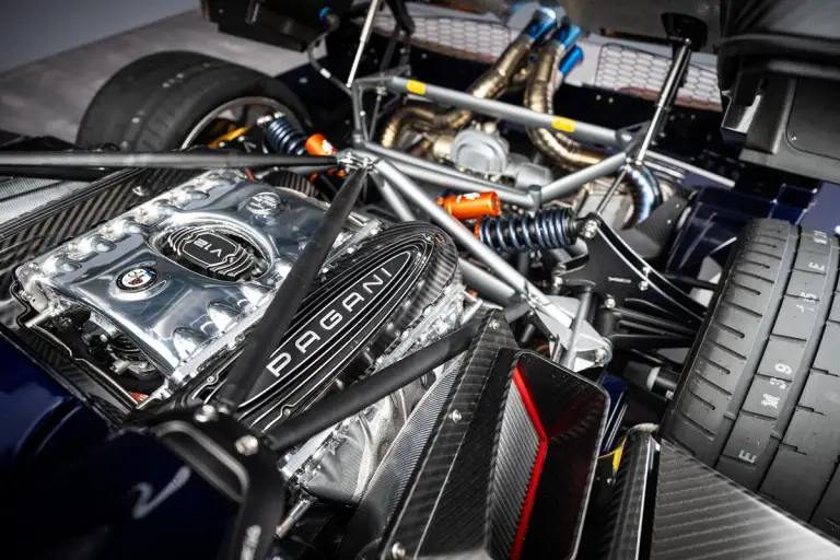 Pagani Huayra 70 Derecho - 14