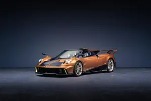 Pagani Huayra 70 Derecho