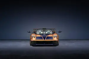 Pagani Huayra 70 Derecho