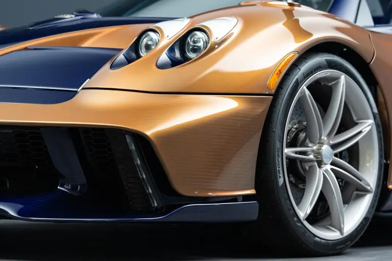 Pagani Huayra 70 Derecho - 5
