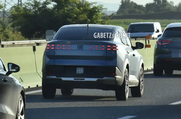 FIAT Grizzly Fastback - Foto spia 08-07-2026 - 5