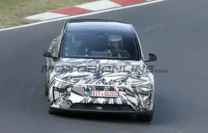 Tesla Model Y L - Foto spia 09-07-2026
