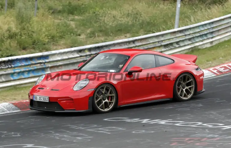 Porsche 911 GT3 Touring Ducktail - Foto spia 13-07-2026 - 3