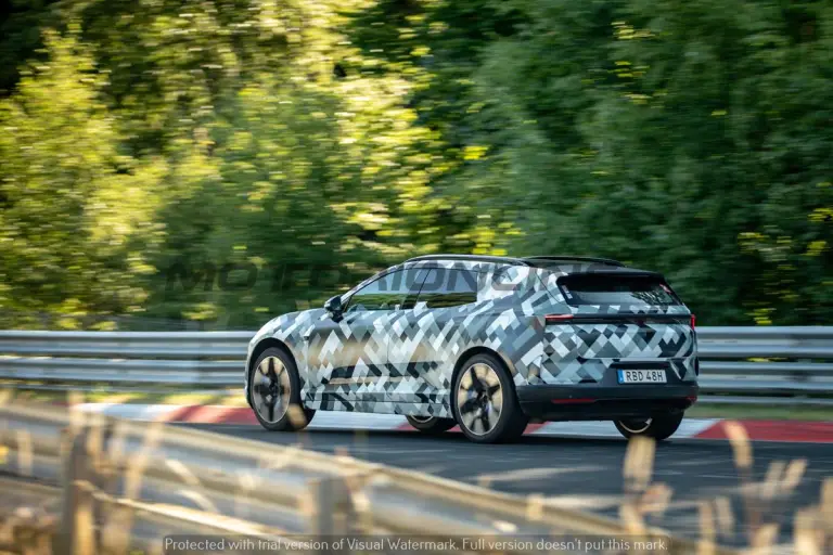 Polestar 4 SUV - Foto spia 13-07-2026 - 8