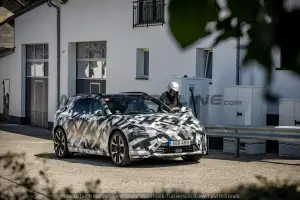 Polestar 4 SUV - Foto spia 13-07-2026