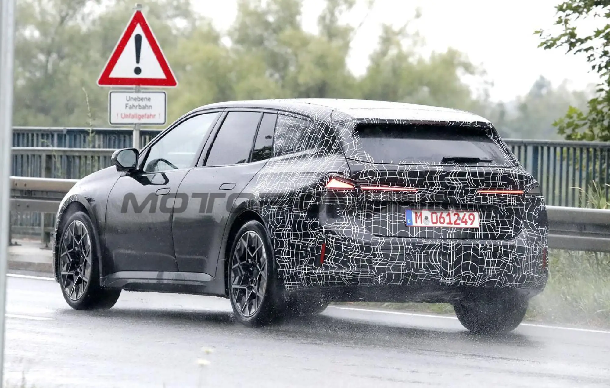 BMW i3 Touring - Foto spia 15-07-2026 - 19