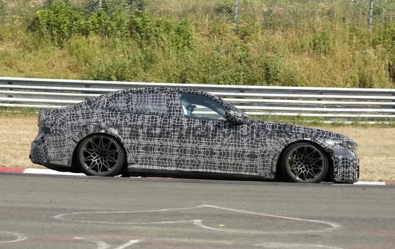BMW M3 2027 - Foto spia 17-07-2026 - 6