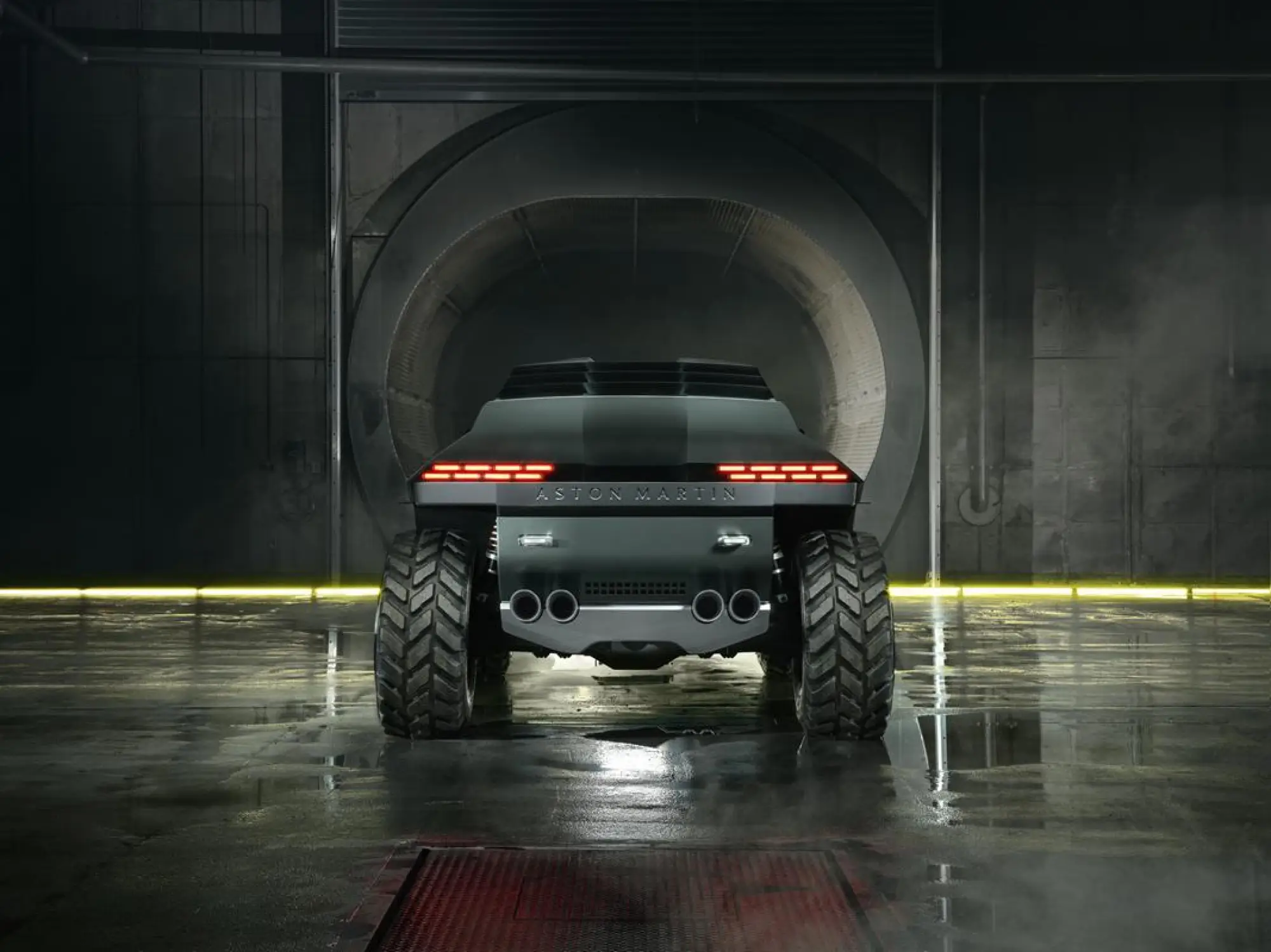 Aston Martin Dreadnought - 3
