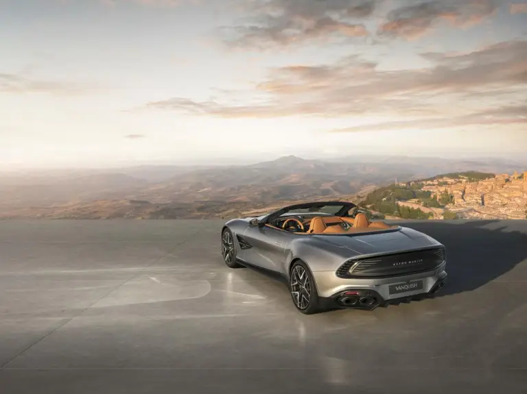 Aston Martin Vanquish 25 - 3