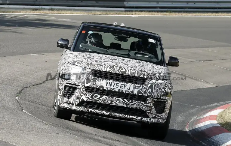 Range Rover Sport 2027 - Foto spia 23-07-2026 - 5