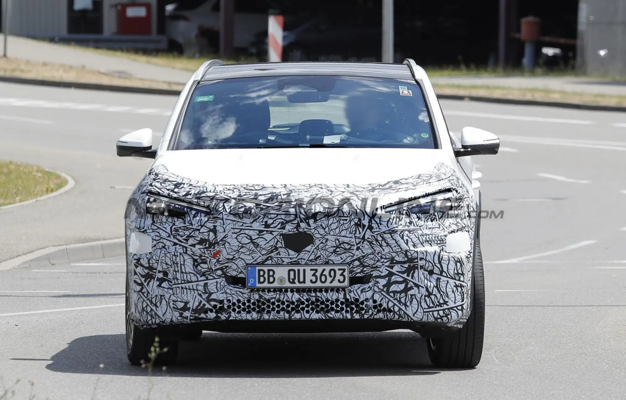 Mercedes GLA 2027 - Foto spia 23-07-2026 - 2