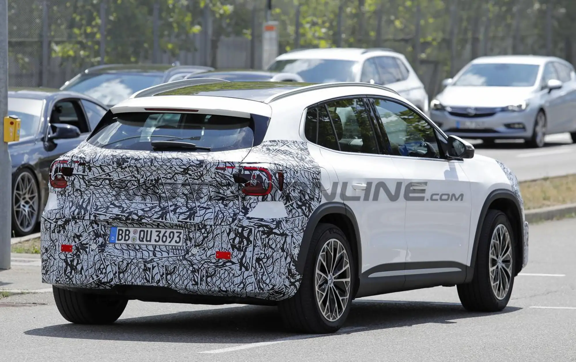 Mercedes GLA 2027 - Foto spia 23-07-2026 - 13