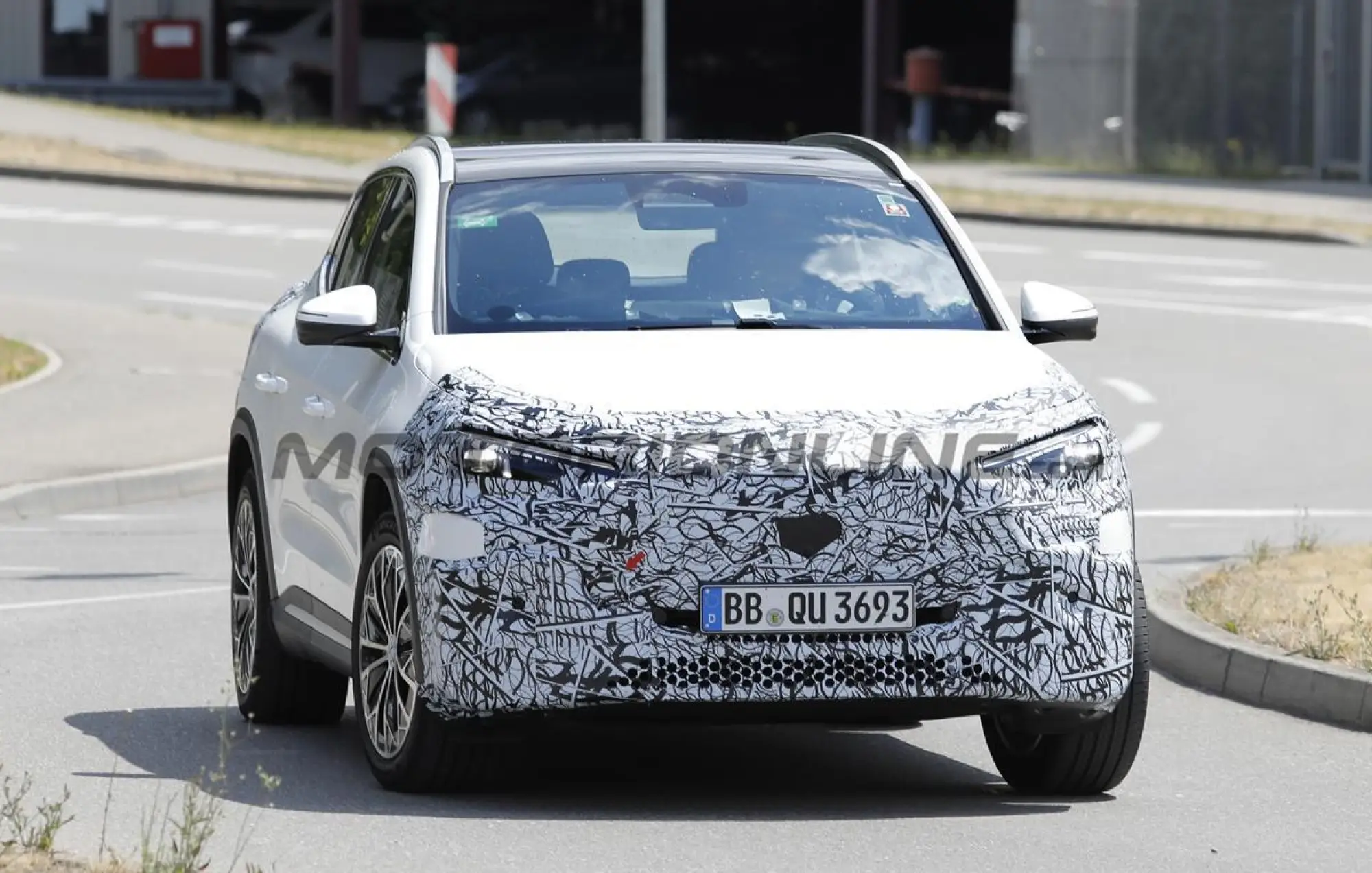 Mercedes GLA 2027 - Foto spia 23-07-2026 - 1