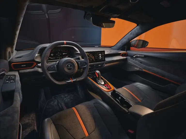 Lotus Emira 420 Sport 2026 - 4