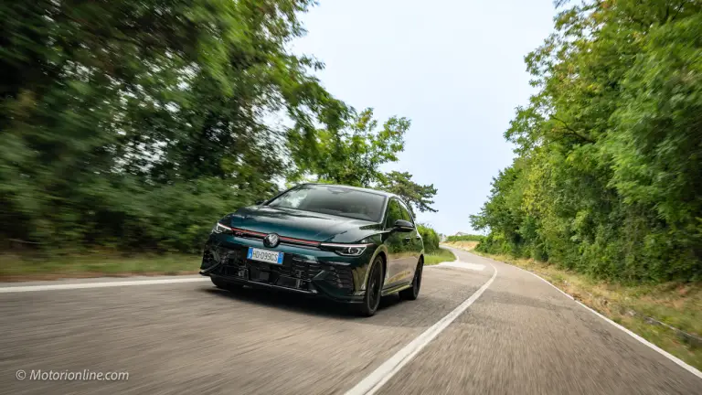 Volkswagen Golf GTI Edition 50 - Primo Contatto - 18