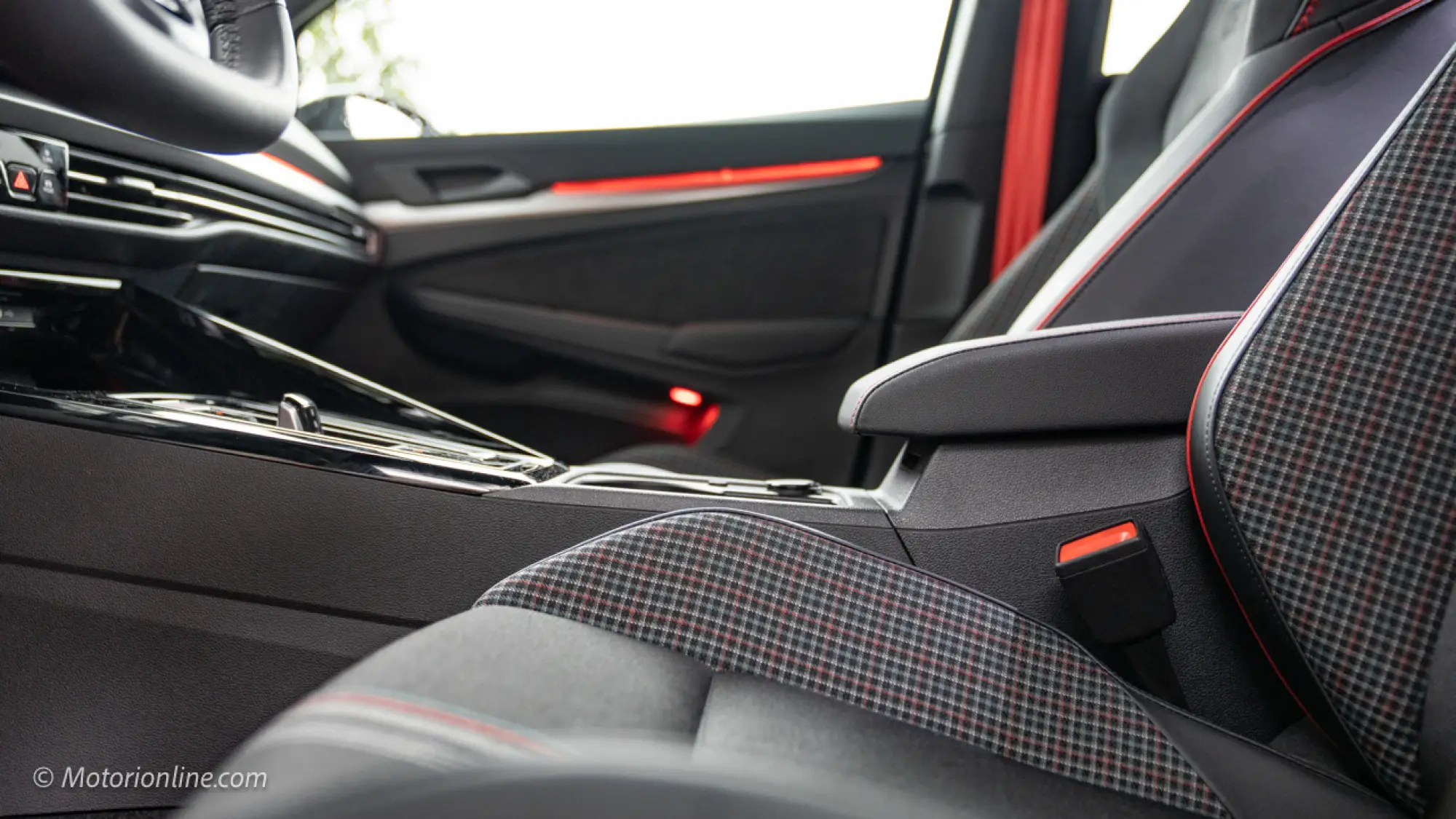 Volkswagen Golf GTI Edition 50 - Primo Contatto - 51