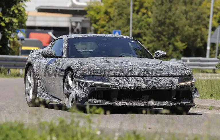 Ferrari 12Cilindri Versione Speciale - Foto spia 29-07-2026 - 1