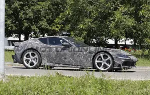 Ferrari 12Cilindri Versione Speciale - Foto spia 29-07-2026