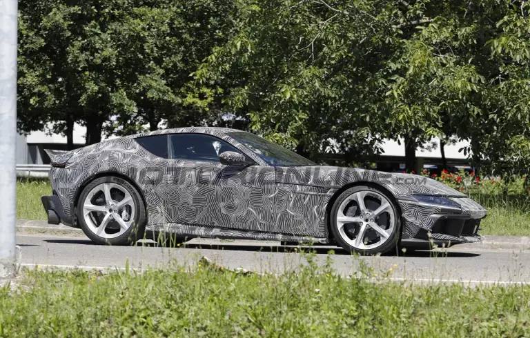 Ferrari 12Cilindri Versione Speciale - Foto spia 29-07-2026 - 5