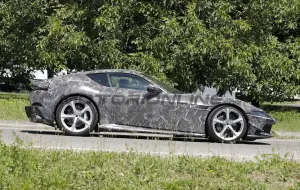 Ferrari 12Cilindri Versione Speciale - Foto spia 29-07-2026