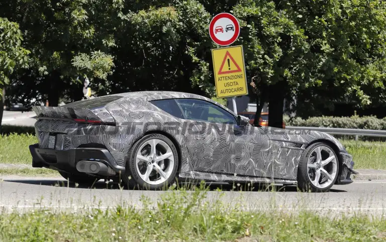 Ferrari 12Cilindri Versione Speciale - Foto spia 29-07-2026 - 6