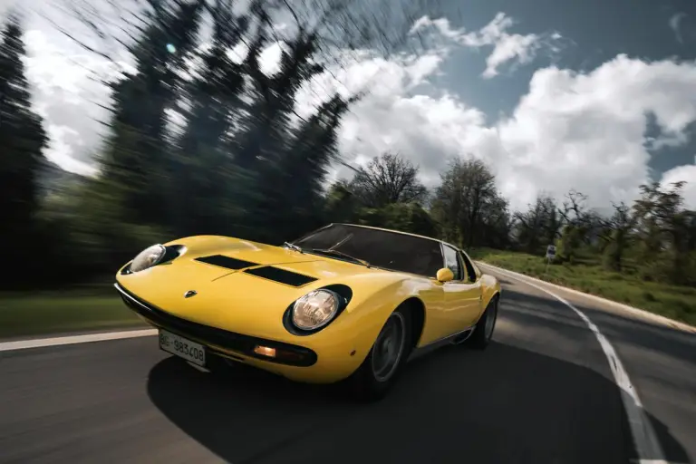 Lamborghini Miura SV - 55 anni - 1