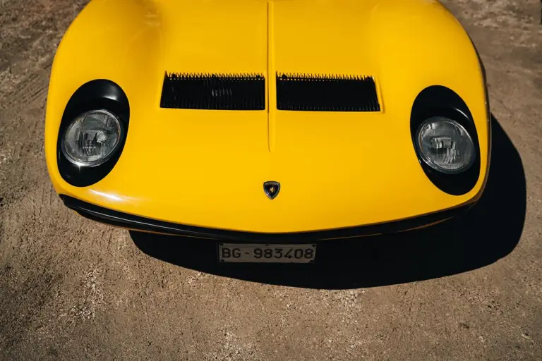 Lamborghini Miura SV - 55 anni - 9