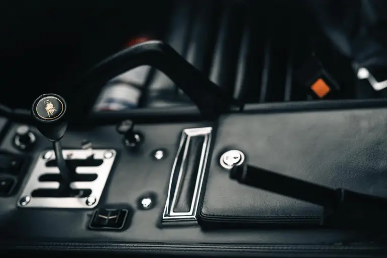 Lamborghini Miura SV - 55 anni - 23