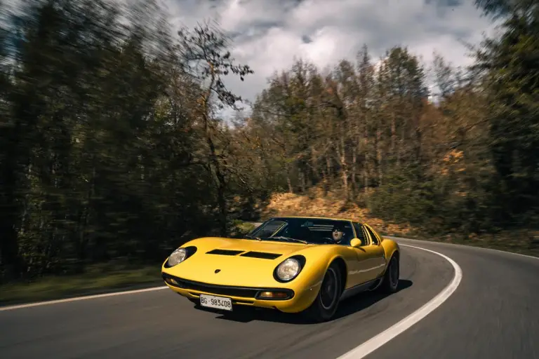 Lamborghini Miura SV - 55 anni - 25