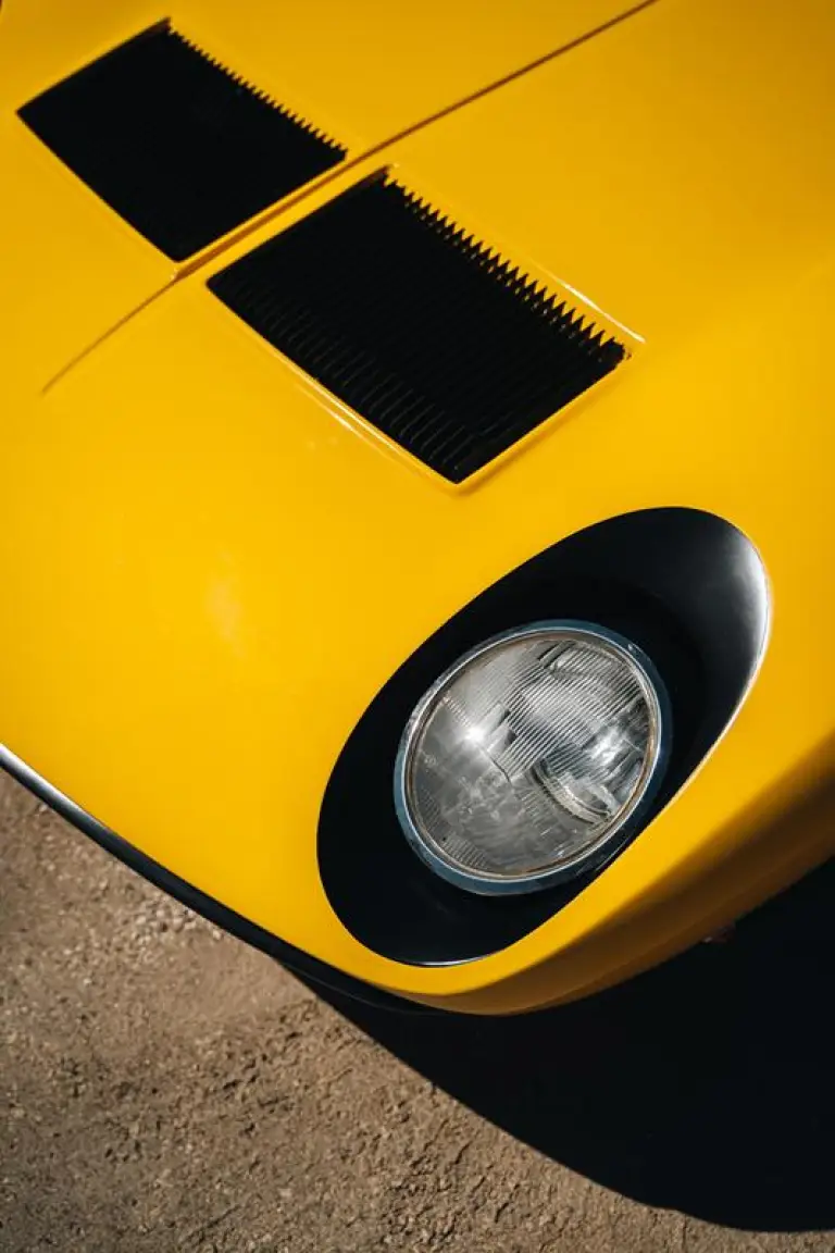 Lamborghini Miura SV - 55 anni - 7