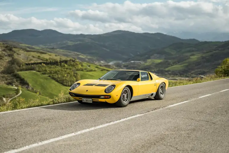 Lamborghini Miura SV - 55 anni - 20
