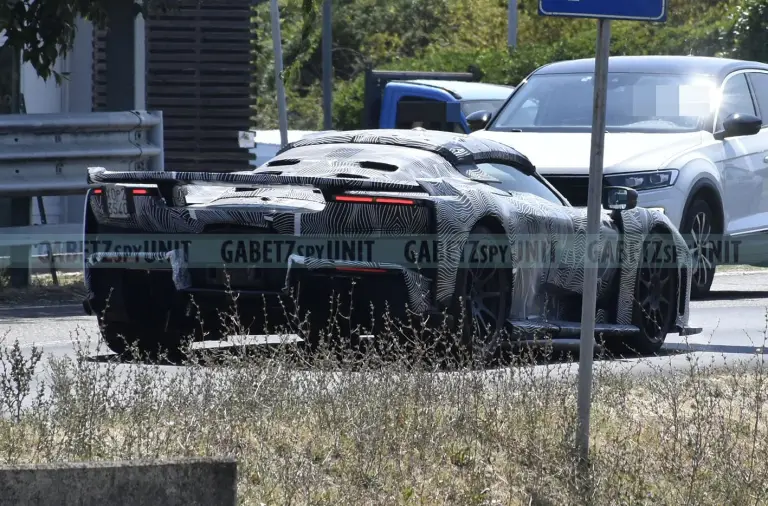 Ferrari F80 Aperta - Foto spia 03-08-2026 - 2