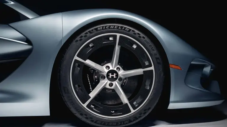 Hennessey Blackbird - 23