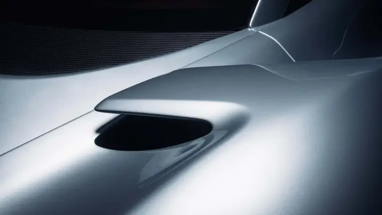 Hennessey Blackbird - 21