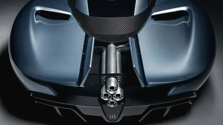 Hennessey Blackbird - 18