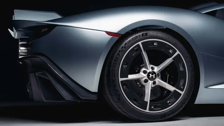 Hennessey Blackbird - 10