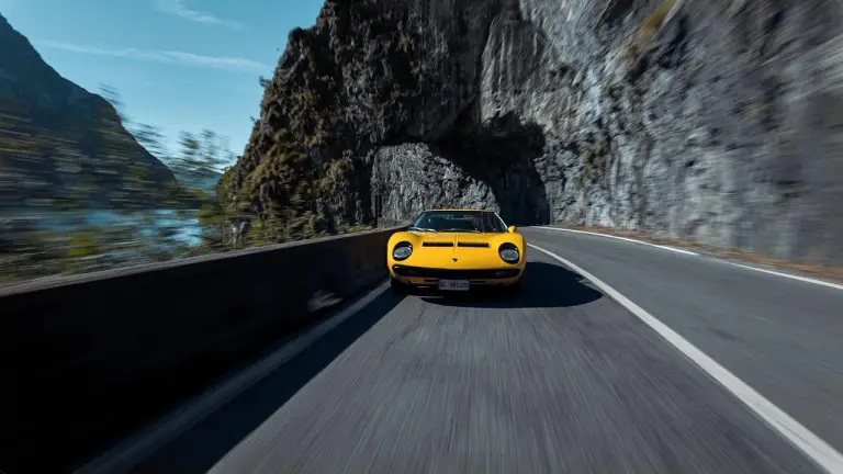 Lamborghini Miura SV - Paolo Nespoli - 12