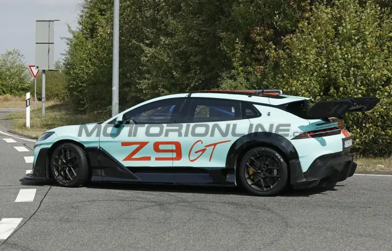 Denza Z9 GT Xtreme - Foto spia 01-09-2026 - 6