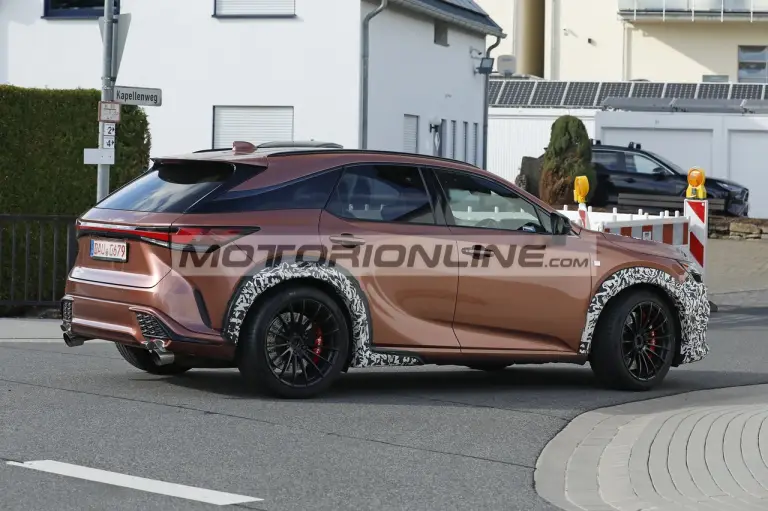 Lexus RX Morizo RR - Foto spia 4-9-2026 - 10
