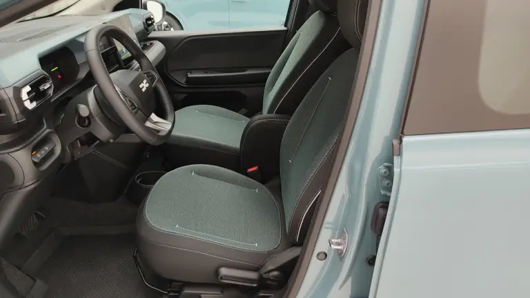 Dacia Spring 2026 - Foto live - 25