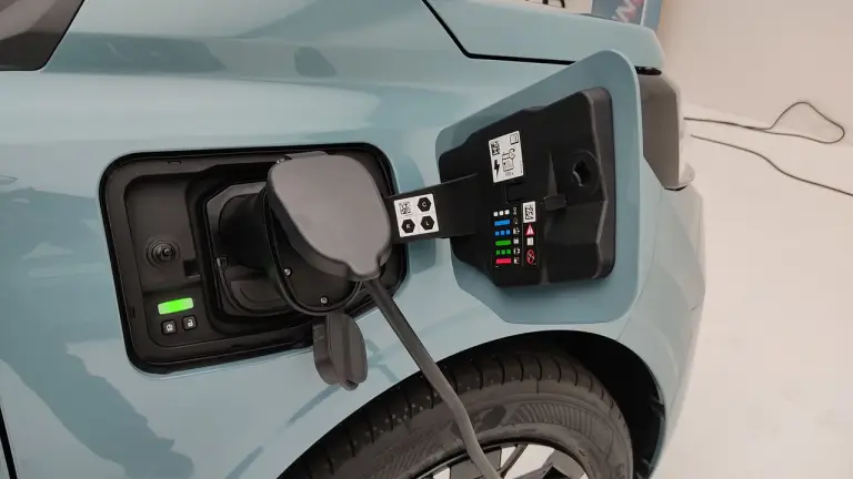 Dacia Spring 2026 - Foto live - 30